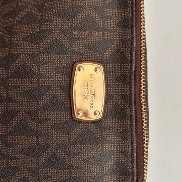 Michael Kors Dark Brown Shoulder Bag with Gold Accents - Picture 2 of 3